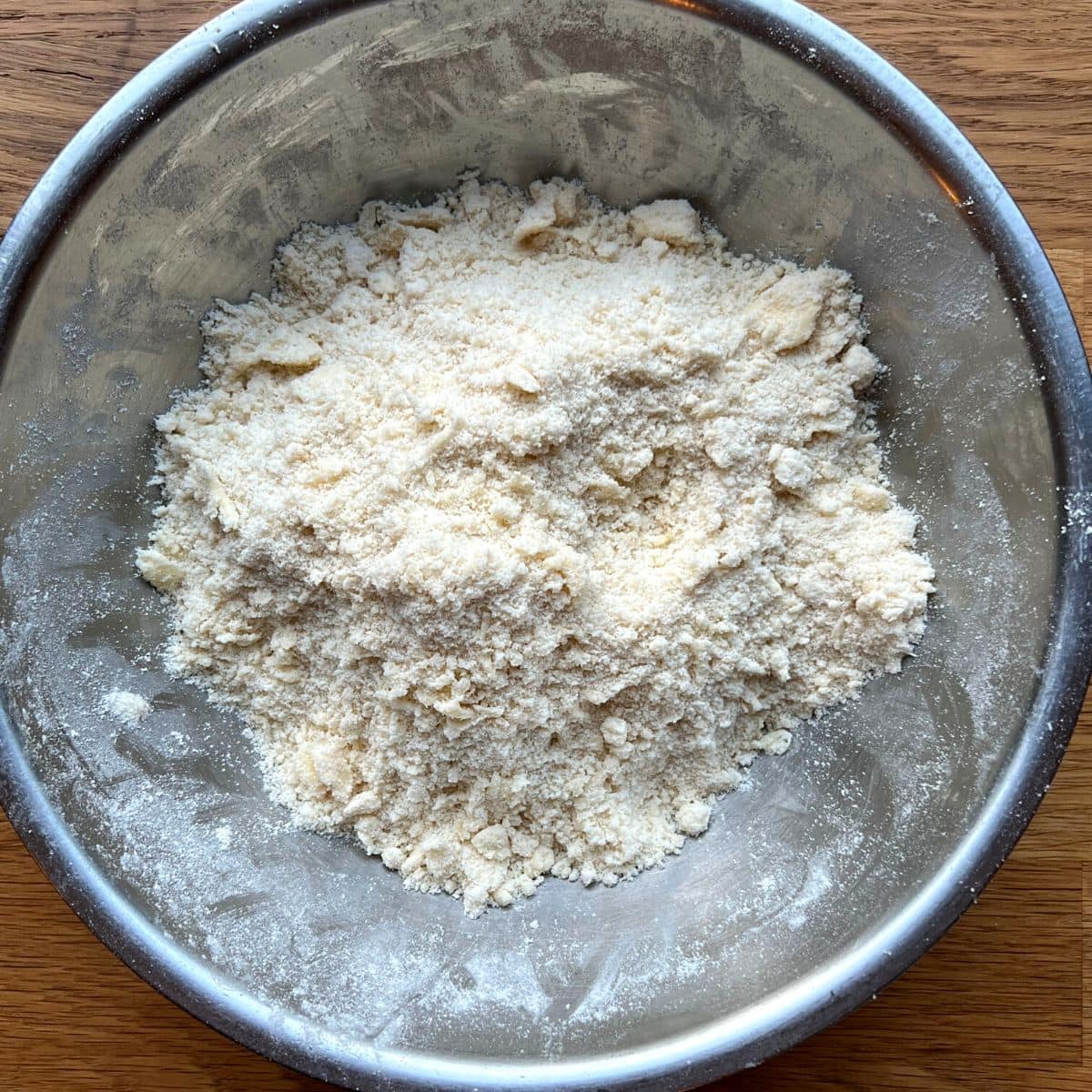 Flour mix in mixing bowl.